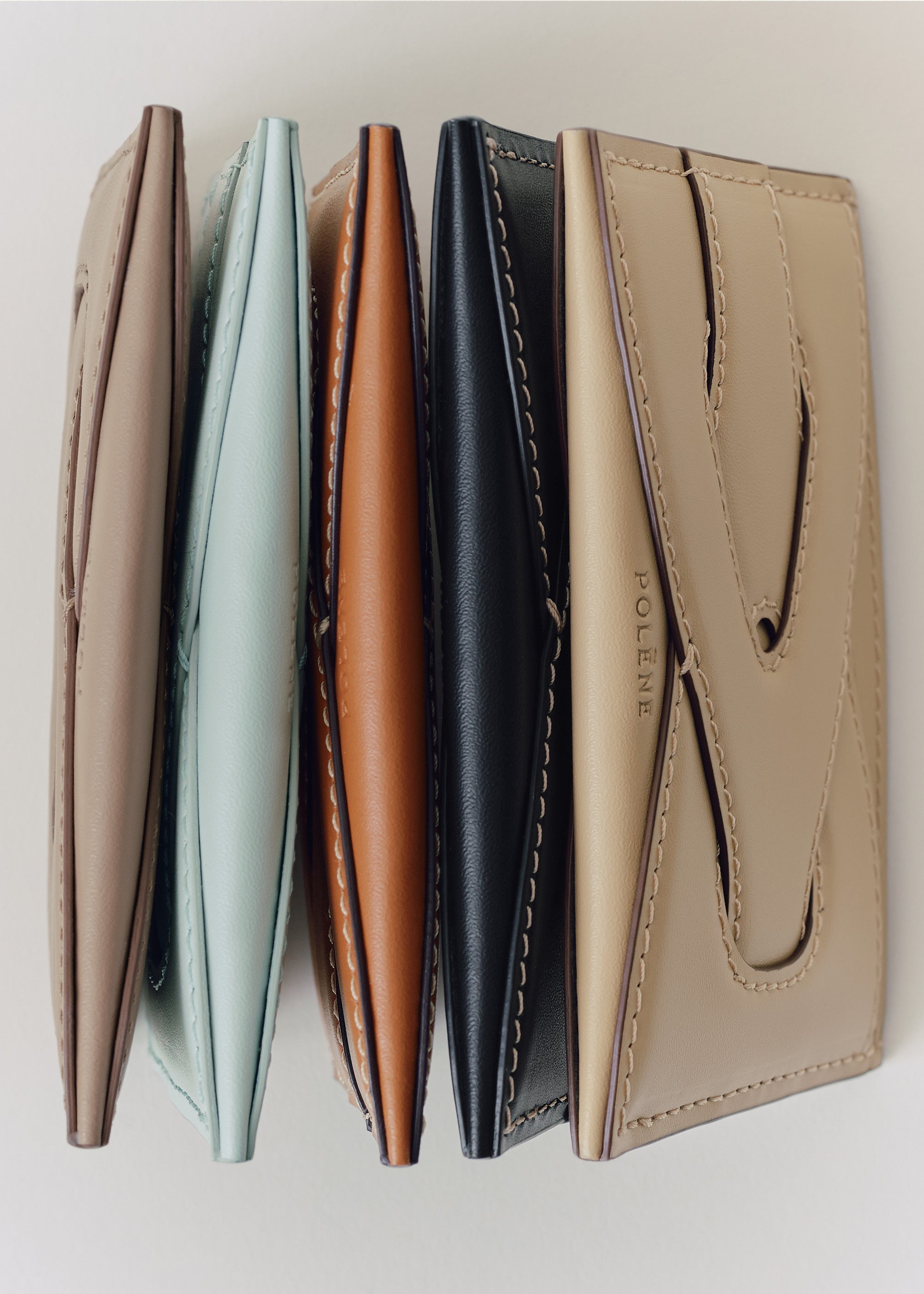 Polène | Wallet - Numéro Sept - Textured Black – Polène CA