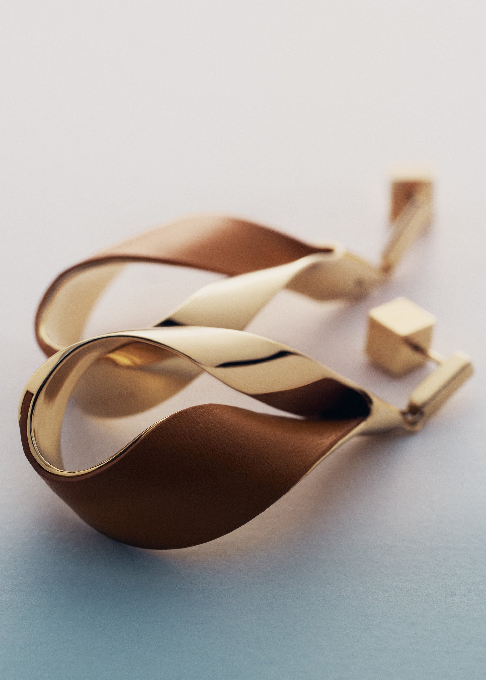 Boucles d’oreilles pendantes - Dorée Cuir Camel