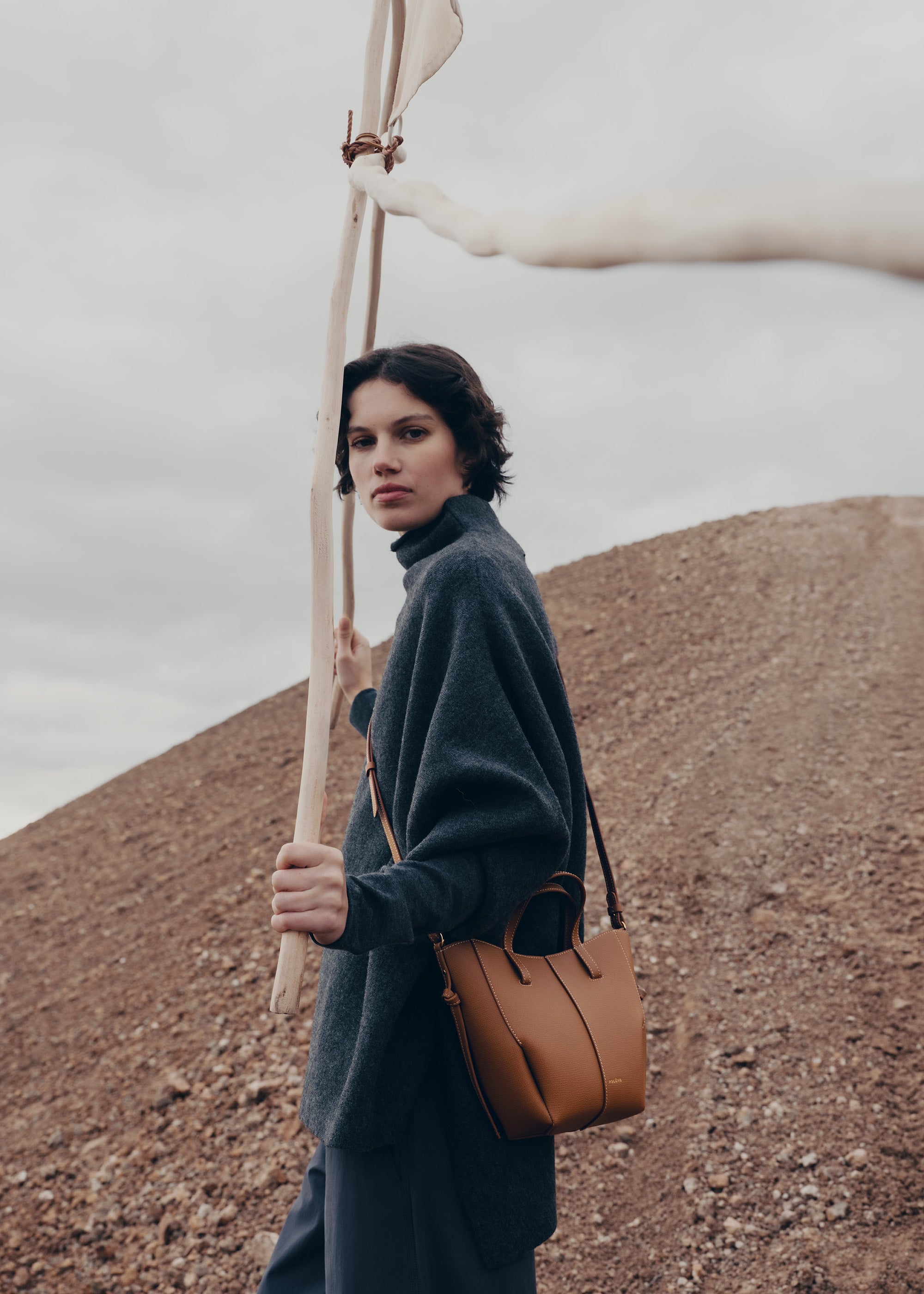 Polène | Bag - Cyme Tote Nano - Textured Camel – Polène CA