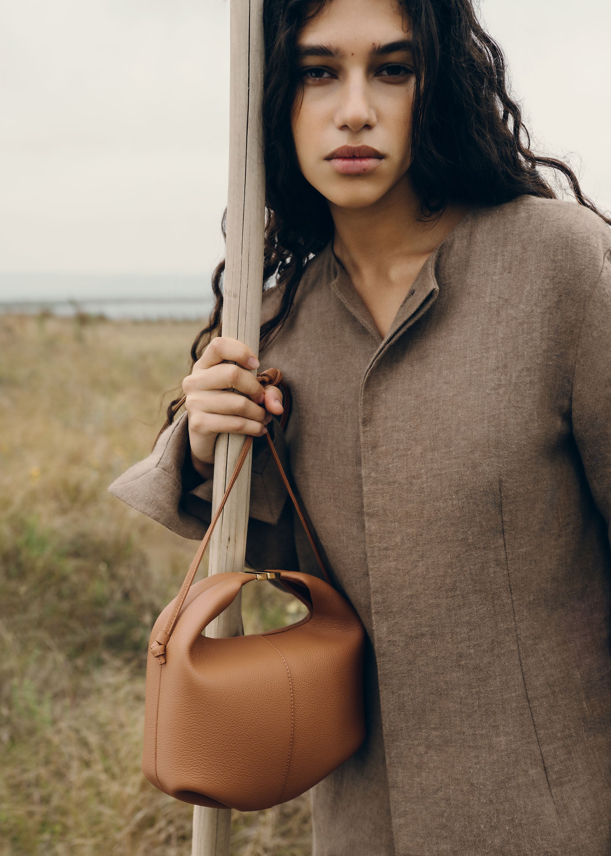 【未使用保管品】POLENE umi ポレーヌ ショルダーバッグ ブラウン Polène | Bag - Béri - Textured Camel – Polène CA