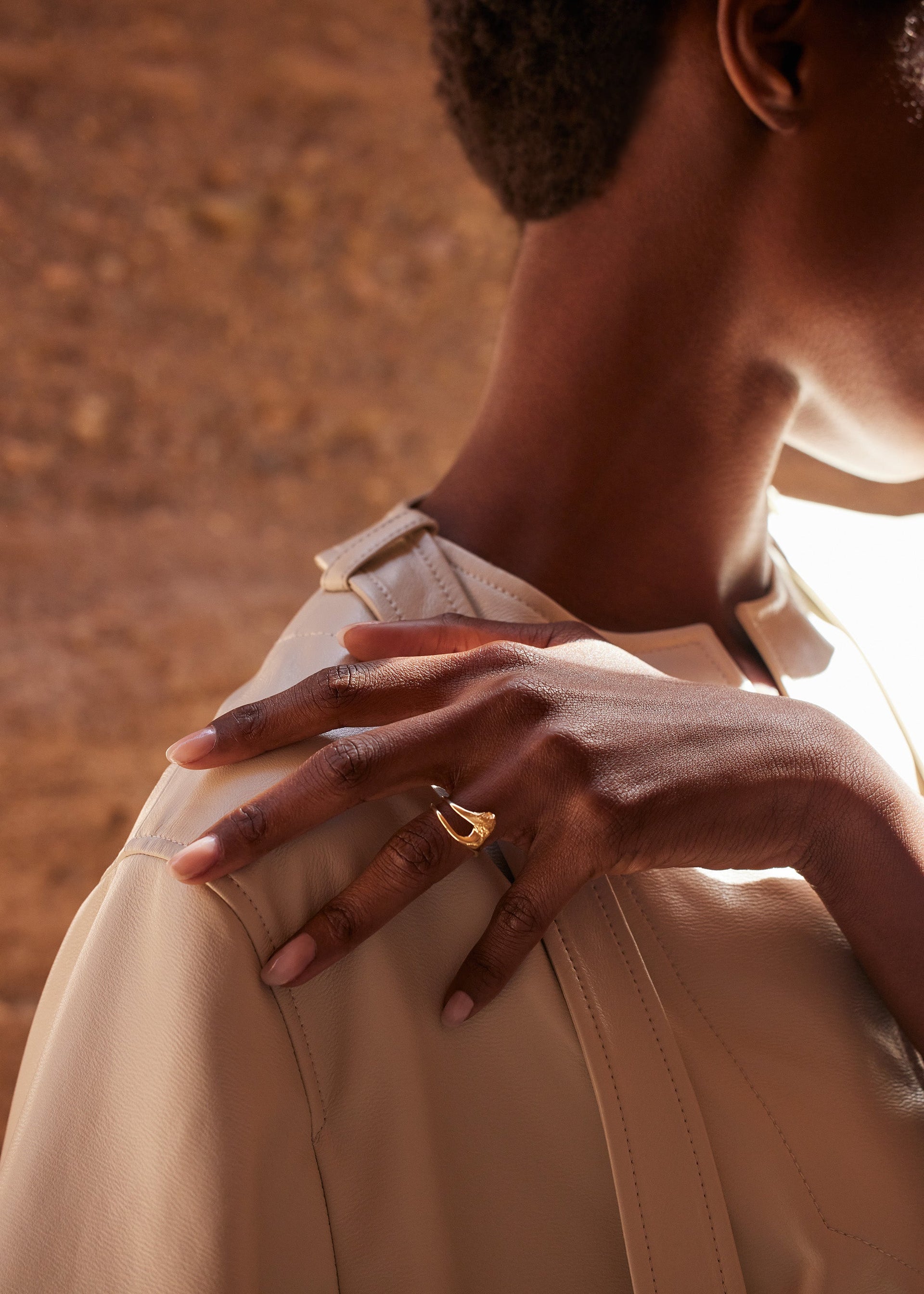 Bague Fine Eroz​ - Dorée à l’or 24 carats​