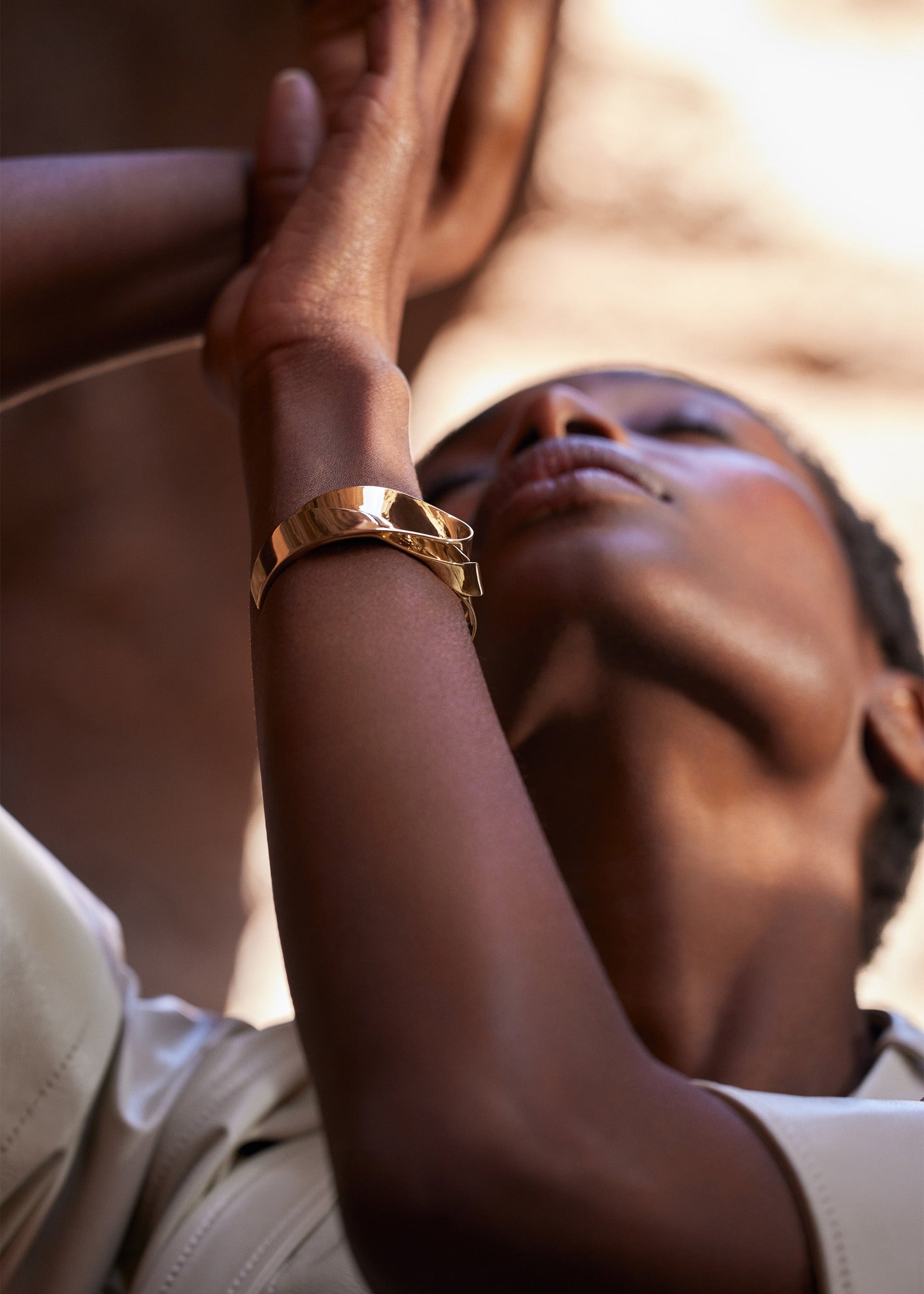 Manchette Éole​ - Dorée à l’or 24 carats​