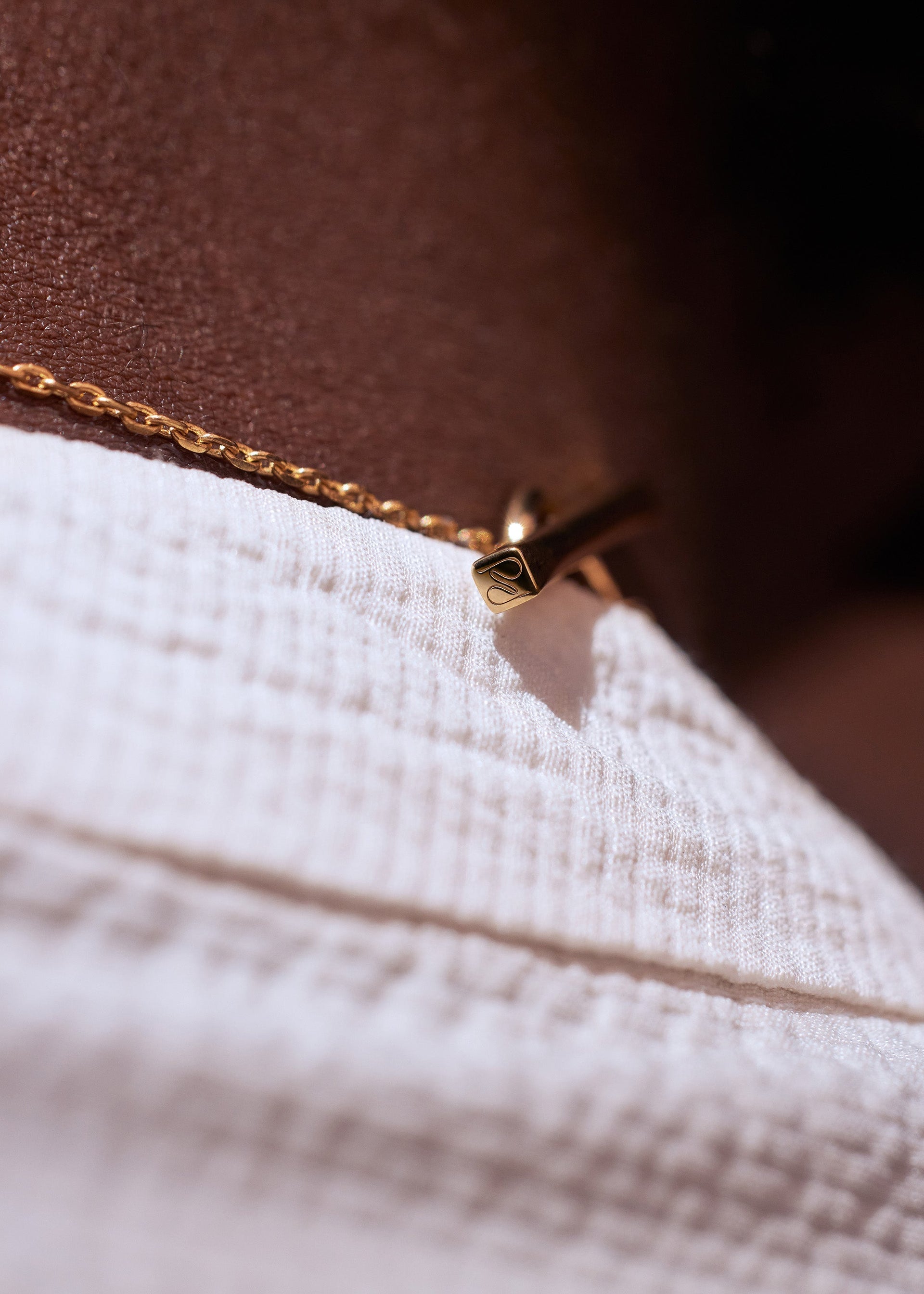 Pendentif Eroz​ - Dorée à l’or 24 carats